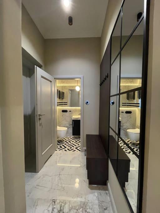 Crown Pearl - Wonderful Apartment, 110Scm, 4 Rooms Cracovia Esterno foto