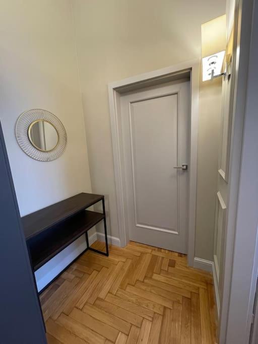 Crown Pearl - Wonderful Apartment, 110Scm, 4 Rooms Cracovia Esterno foto