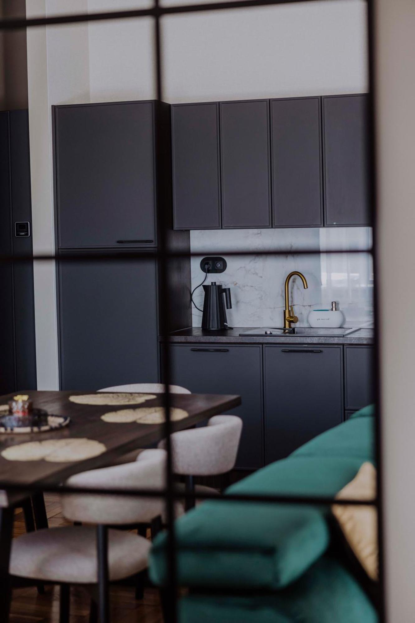 Crown Pearl - Wonderful Apartment, 110Scm, 4 Rooms Cracovia Esterno foto