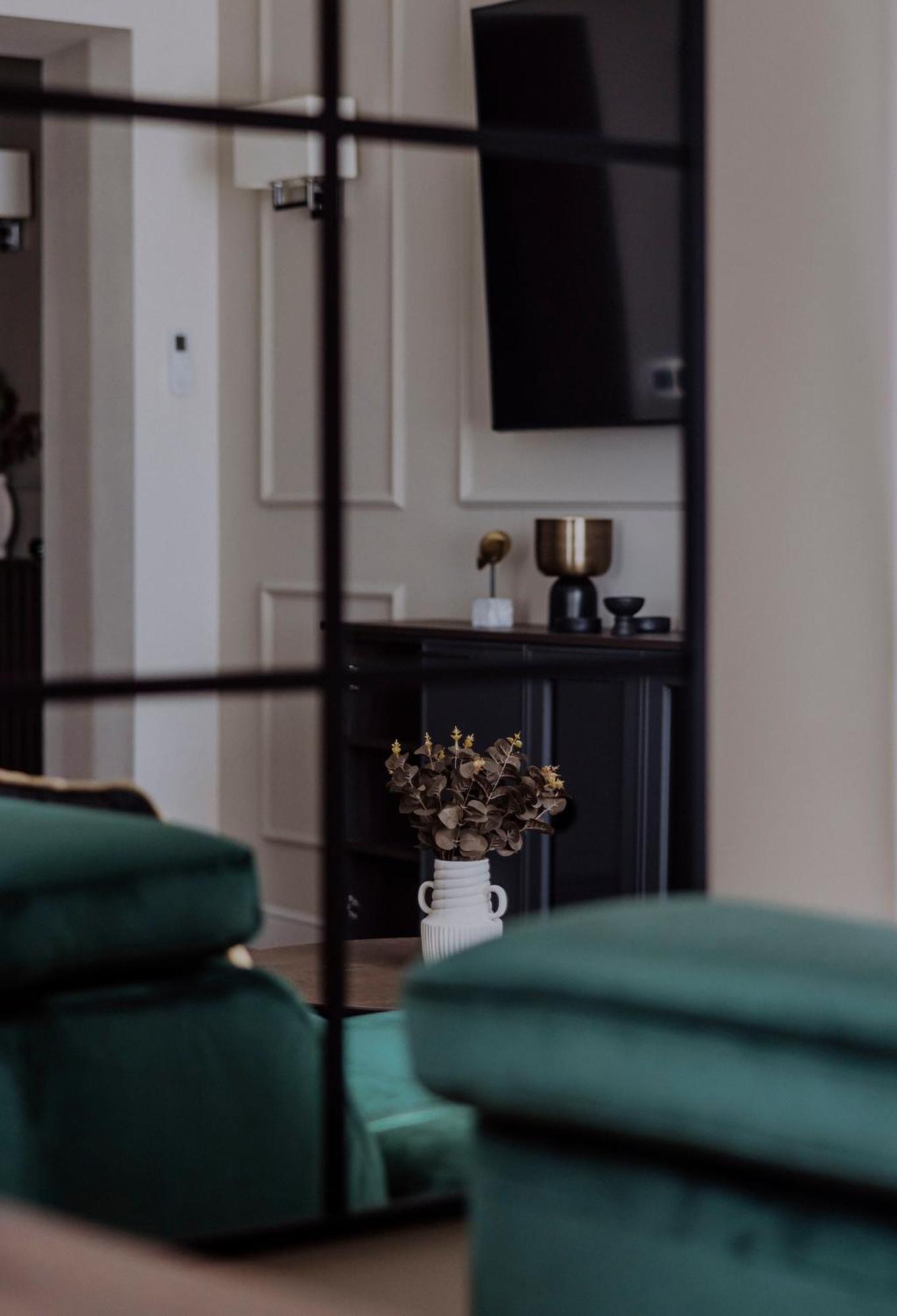 Crown Pearl - Wonderful Apartment, 110Scm, 4 Rooms Cracovia Esterno foto