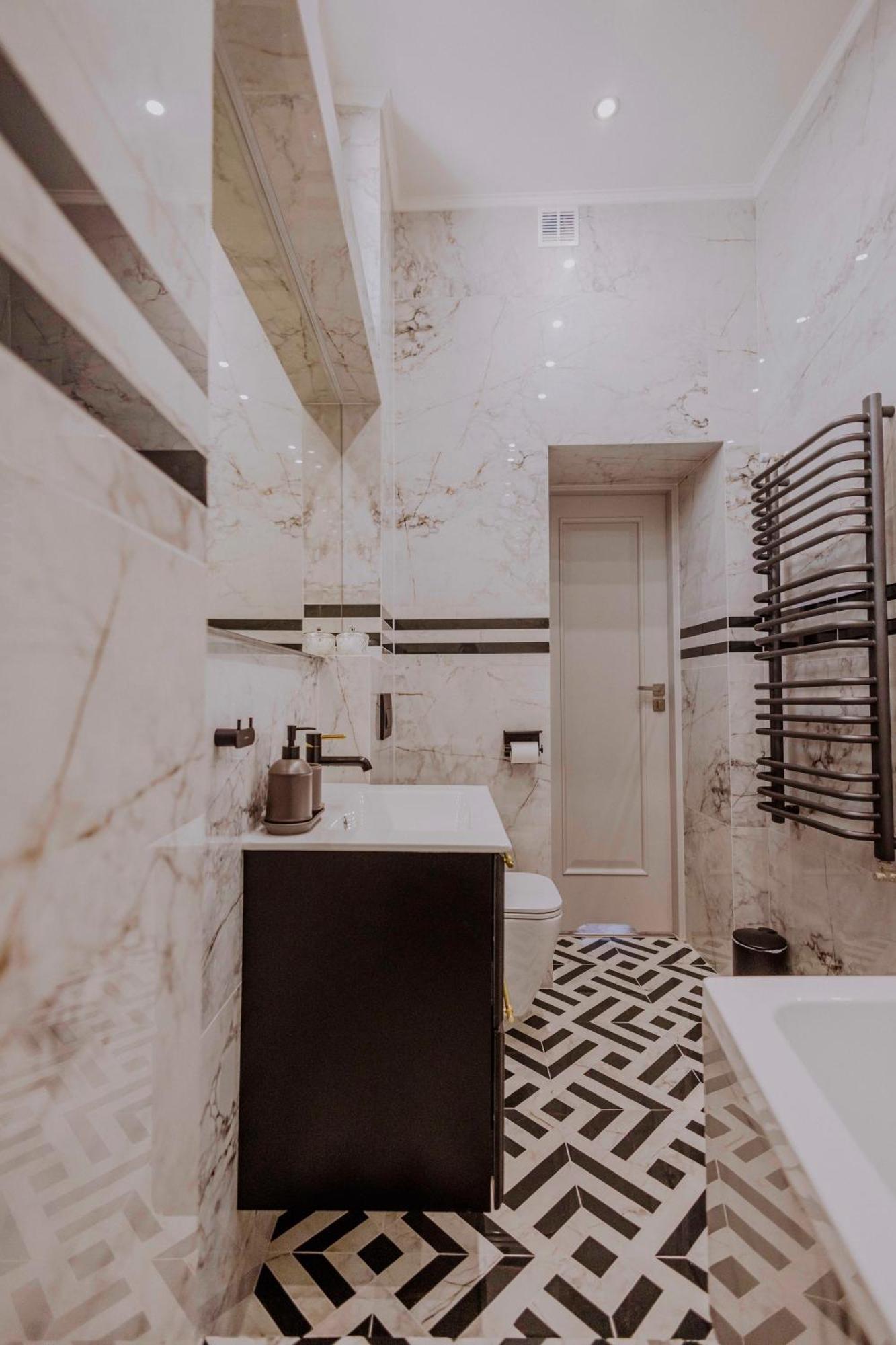 Crown Pearl - Wonderful Apartment, 110Scm, 4 Rooms Cracovia Esterno foto
