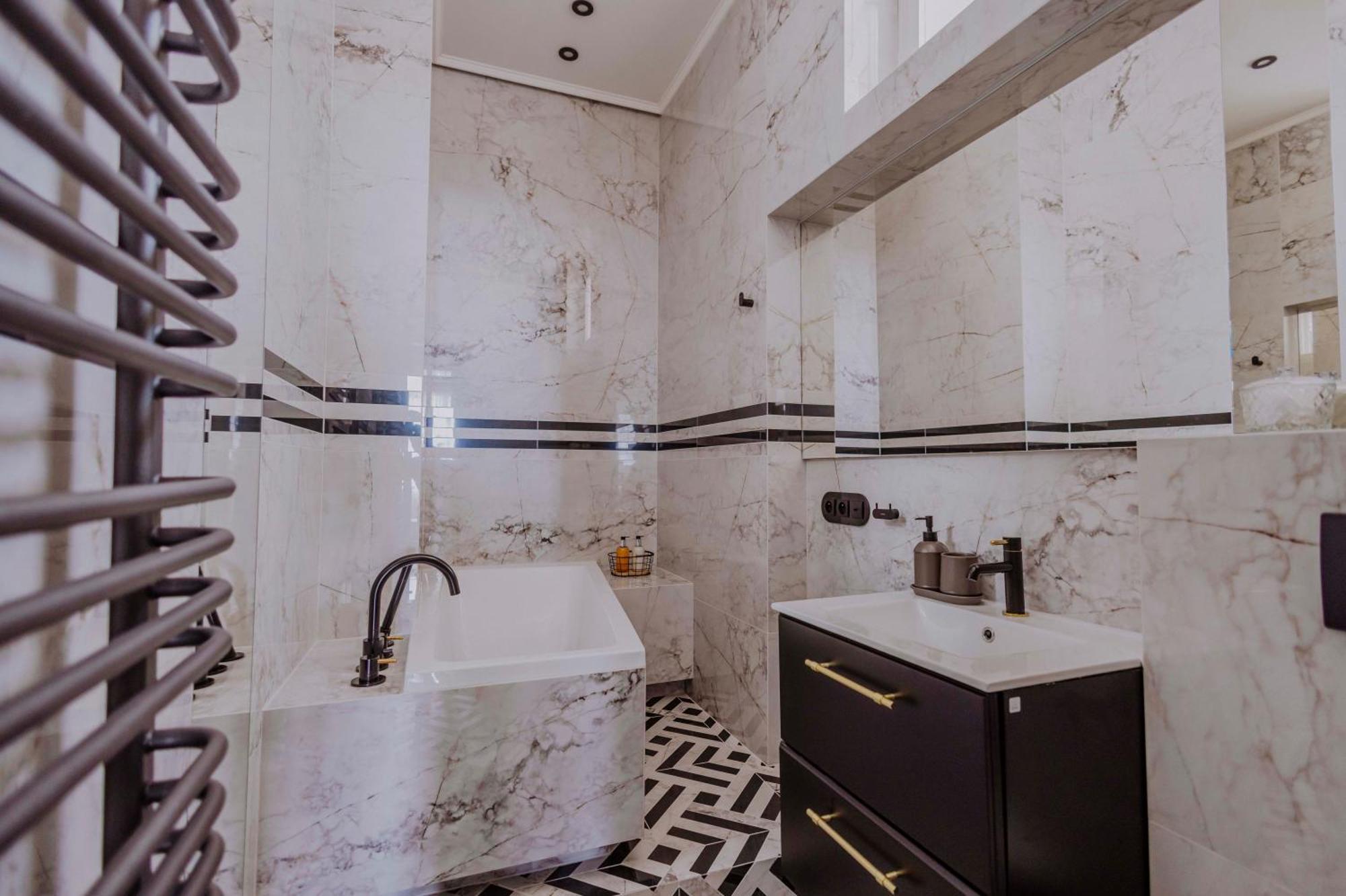 Crown Pearl - Wonderful Apartment, 110Scm, 4 Rooms Cracovia Esterno foto