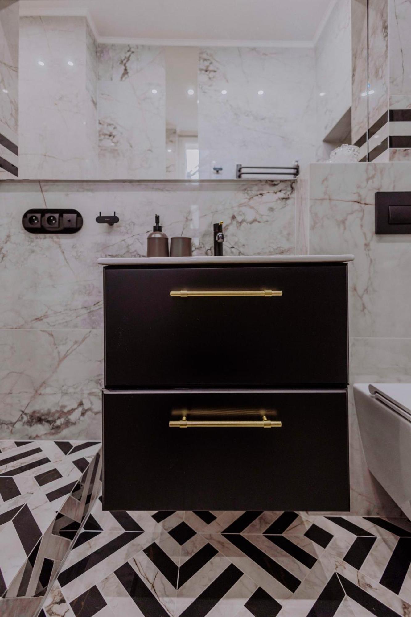 Crown Pearl - Wonderful Apartment, 110Scm, 4 Rooms Cracovia Esterno foto